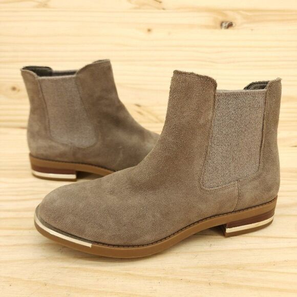 BCBGeneration Women's Walta Ankle Boots Sz 6 Taupe Suede Chic Elegant Booties - Picture 1 of 8
